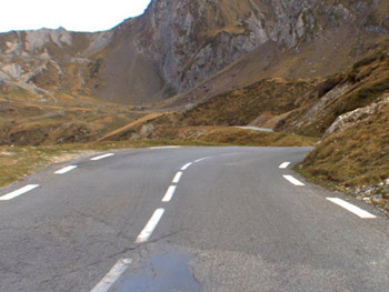 picture Real life video - Etappe 2010 Col du Tourmalet  - France (T1956.48)
