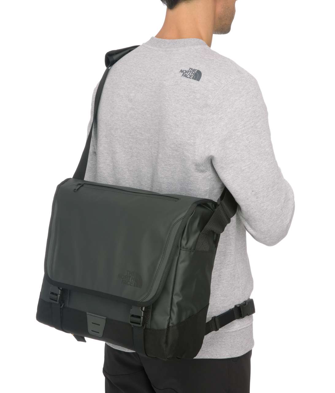 The North Face Base Camp Messenger Bag Large Zwart koop je bij