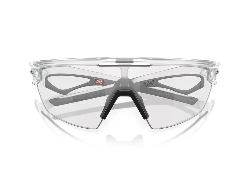 Oakley Sphaera Sport Zonnebril Clear Photochromic Lens Mat Transparant