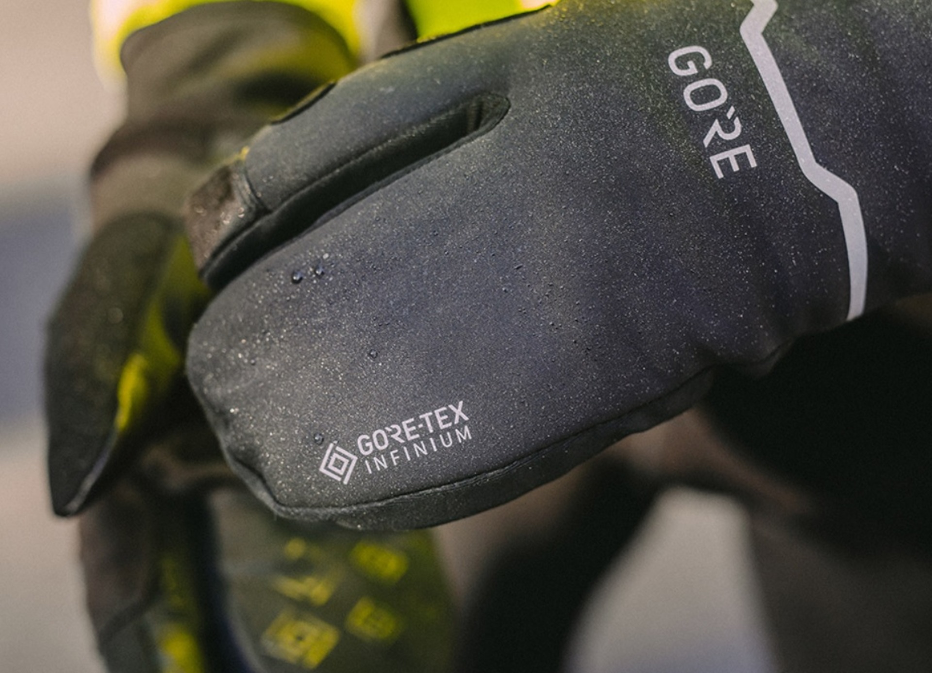GORE Wear Gore Tex Infinium Thermo Split Fietshandschoenen Zwart