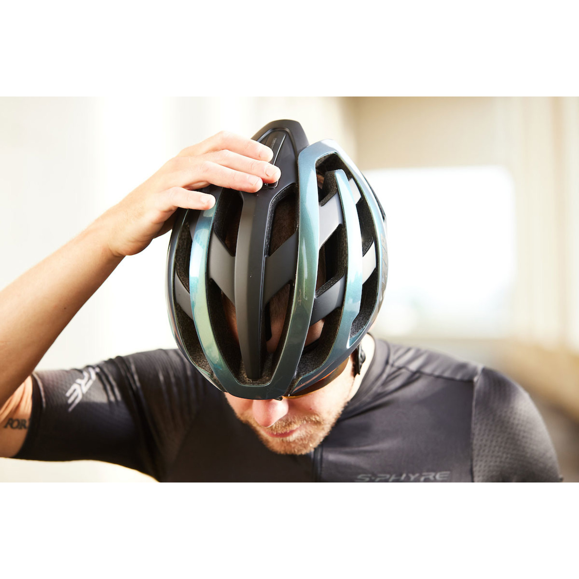 Lazer Genesis Limited Blue Haze Race Fietshelm Blauw koop je bij