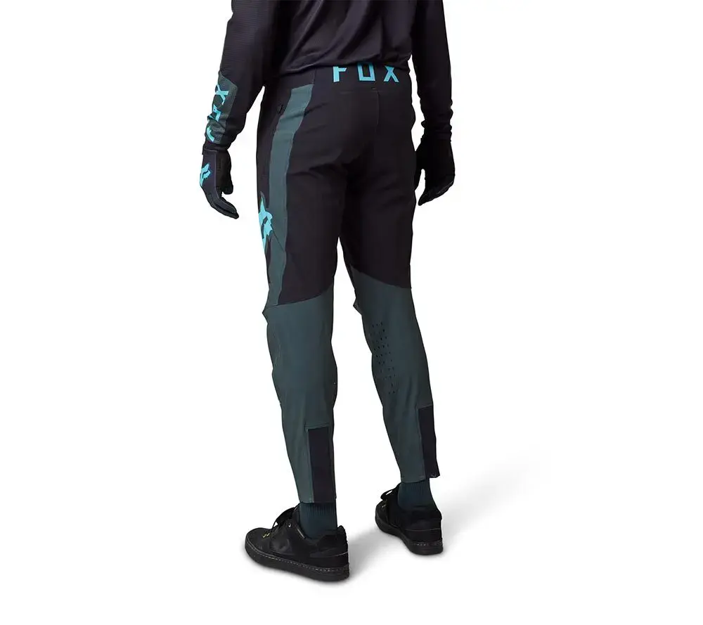 Fox Defend MTB Fietsbroek Lang Zwart Groen Heren koop je bij Futurumshop