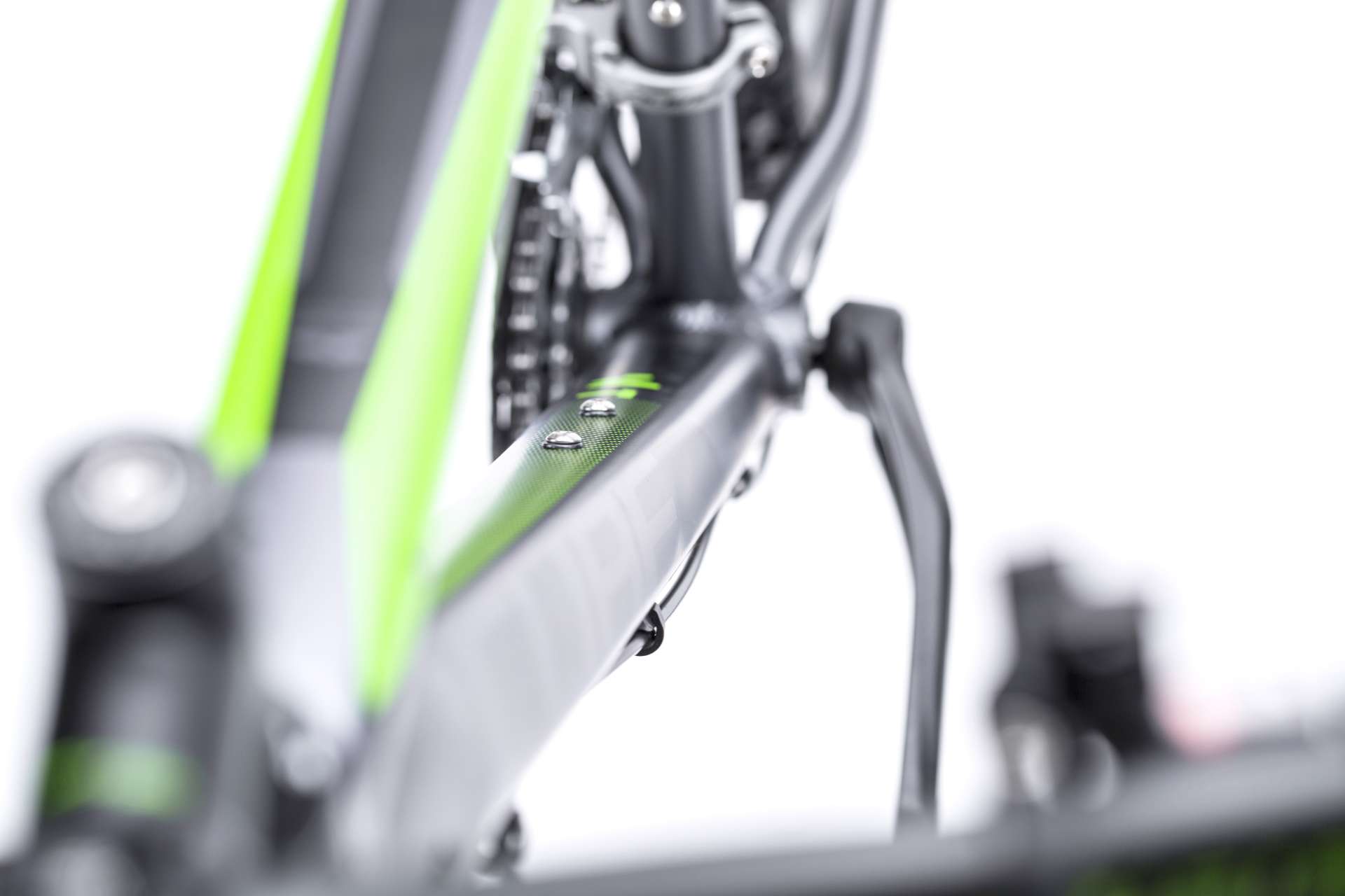 mongoose enduro bike