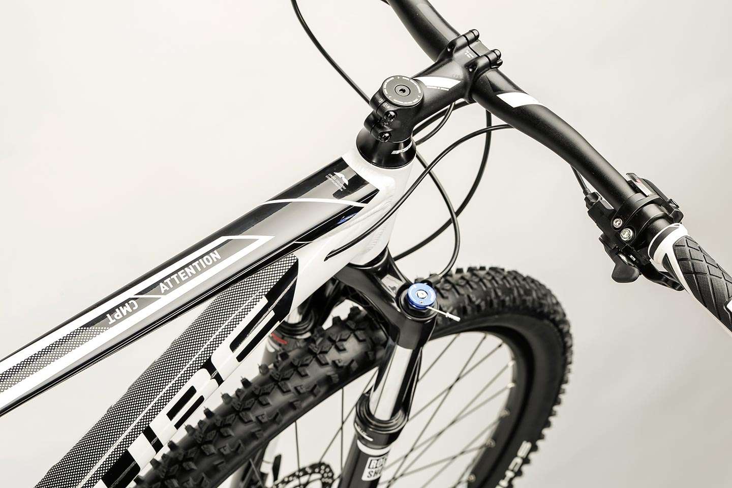 Cube Attention Sl 29 Black N White Cube Attention White´n´black Mountainbike 29 inch koop je bij
