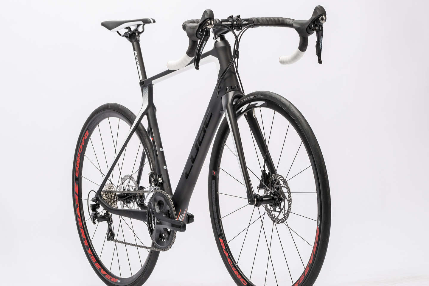 Cube Agree C:62 Disc Carbon´n´white Racefiets