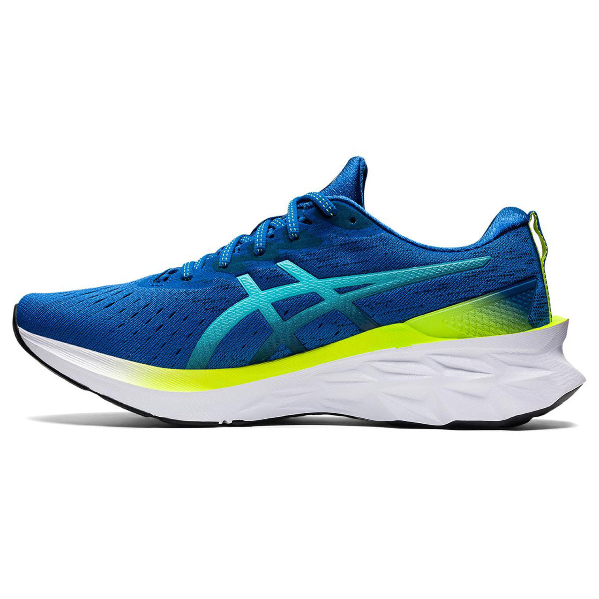 volwassen aftrekken Einde Tweedekans ASICS Novablast 2 Hardloopschoenen Blauw Heren Maat 42.5 koop je  bij Futurumshop.nl