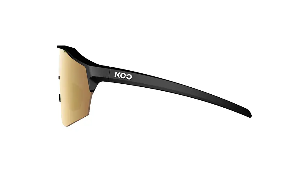 KOO ALIBI Sport Zonnebril Mat Zwart met Gold Mirror Lens